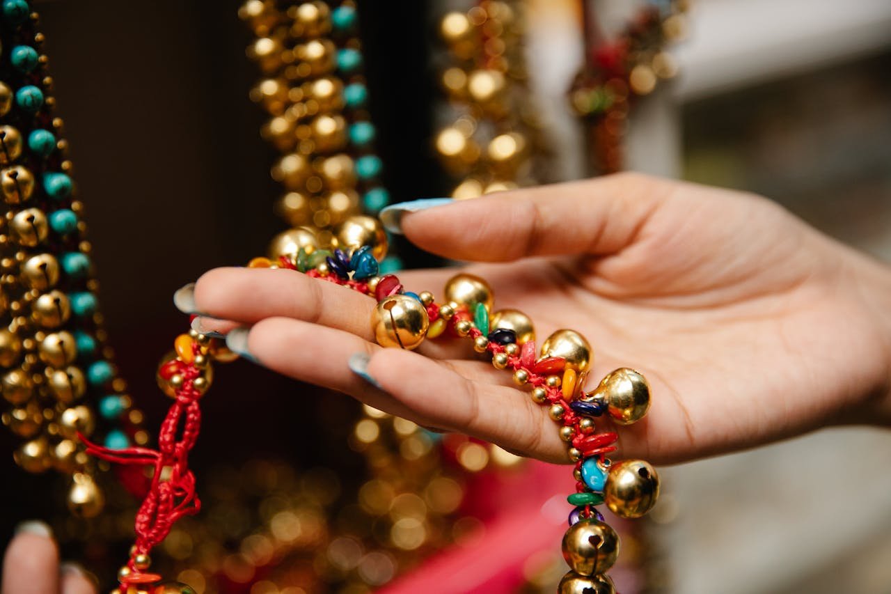 Handicrafts, Gems & Jewellery